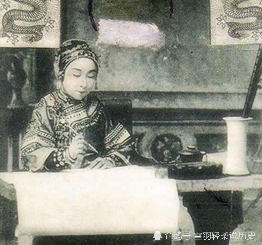 爆料:穆里尼奥希望曼联董事会在冬窗引进新中卫_JDB电子游戏官网(图2) JDB电子游戏官网