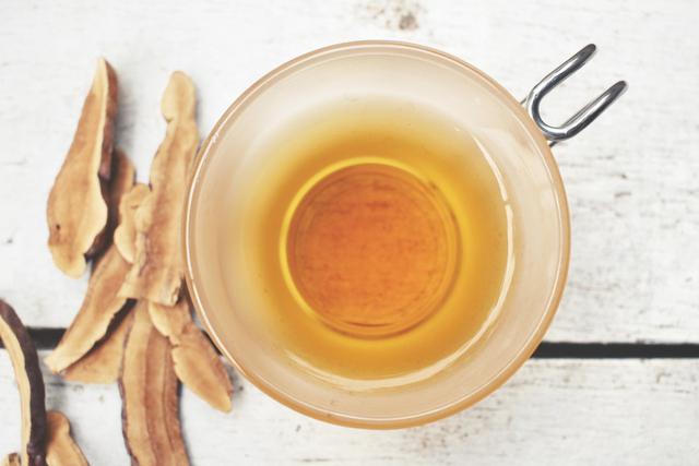 吉利连续6年携手韩红公益行 再捐30辆新远景SUV|JDB电子游戏官网(图2) JDB电子