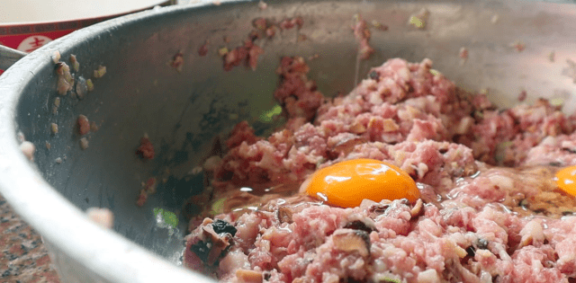 红烧狮子头这样做最经典 注意这点肉质细嫩鲜美 鲜味营养又解馋“JDB电子试玩网页版”(图4)
红烧狮子头这样做最经典 注意这点肉质细嫩鲜美 鲜味营养又解馋“JDB电子试玩网页版”(图4)