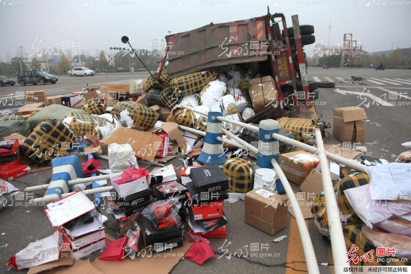 JDB电子试玩网页版|全球车型和中国特供,法系车该如何走?(图2) JDB电子