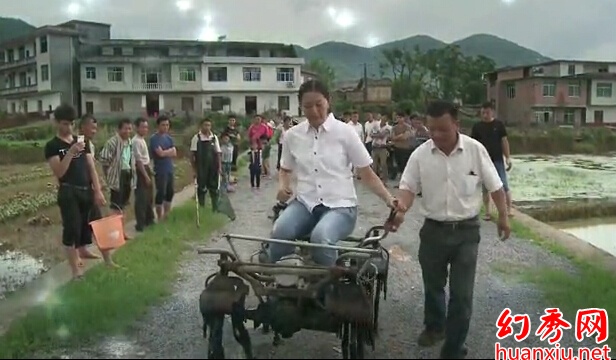 “JDB电子试玩网页版”这位世界杯封面人物究竟多强?球员围球门,最初靠他扑点球取胜(图1) JDB电子游戏官网